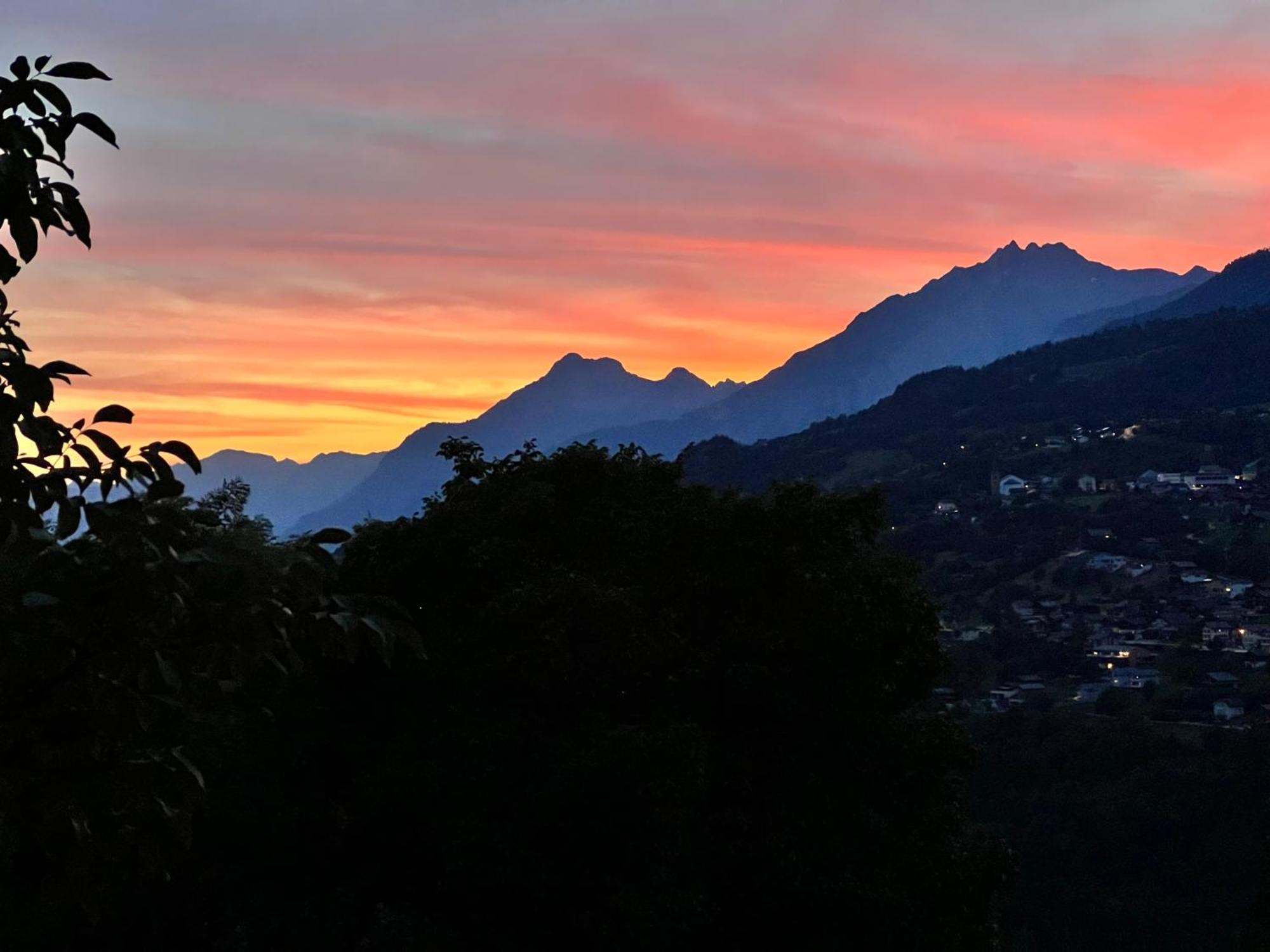 Himalayan Vibes Bed & Breakfast Icogne